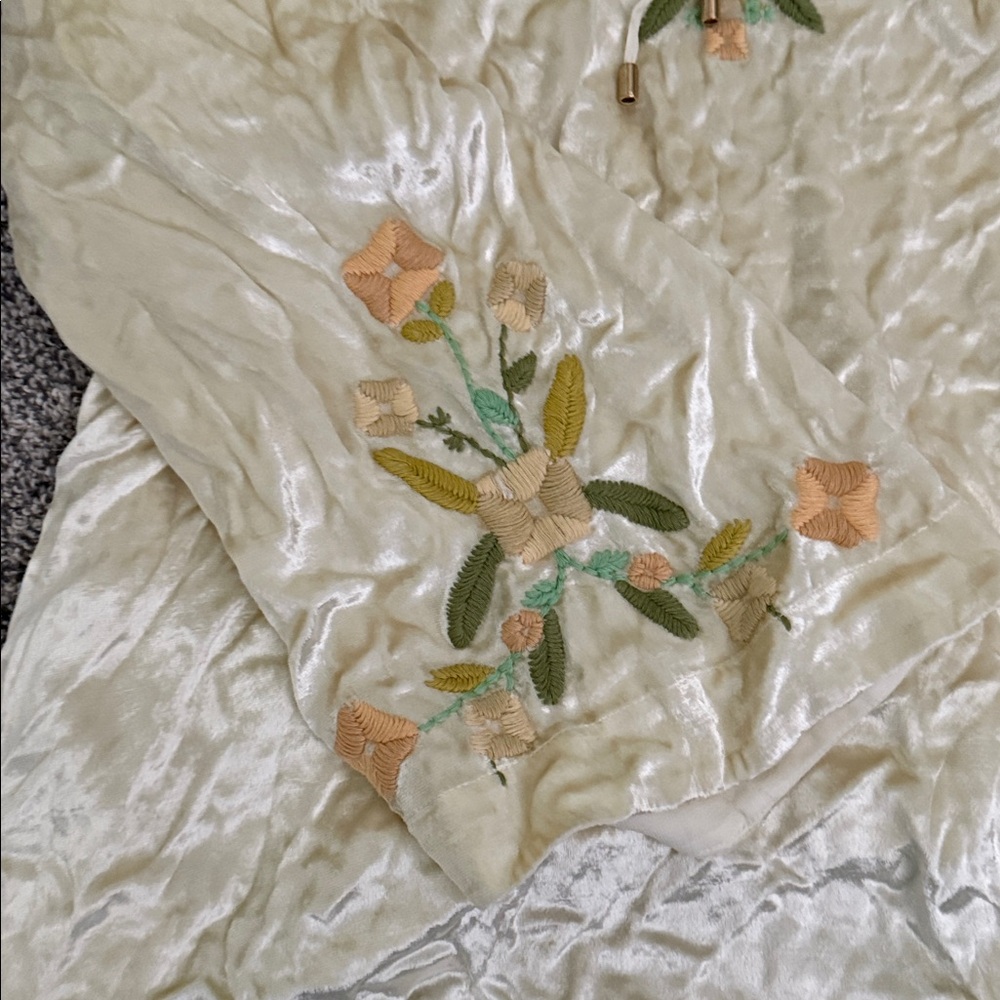SALE! NWT Free People Ember Embroidered Tunic size medium - Picture 7 of 7